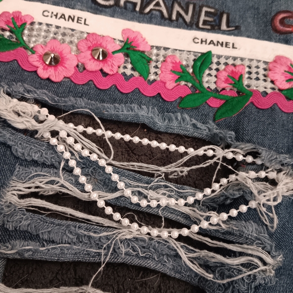 "I CAN BUY MYSELF FLOWERS," Customized Demin Jacket - Picture 6 of 17